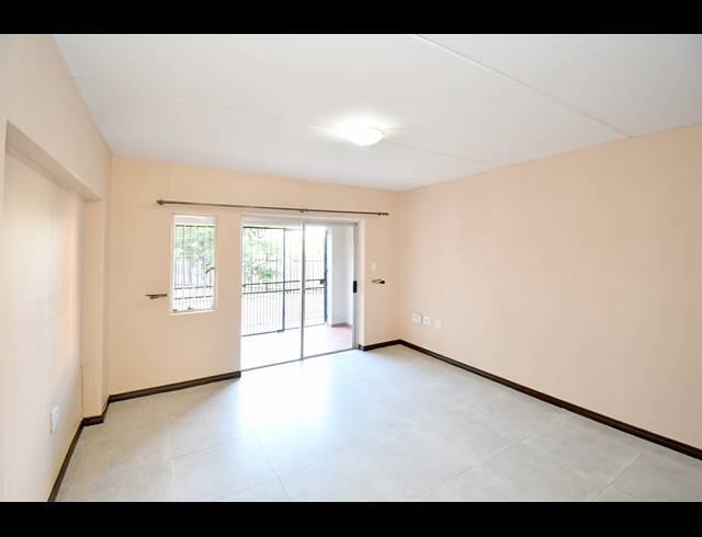 2 BEDROOM APARTMENT FOR SALE IN BLOUBOSRAND